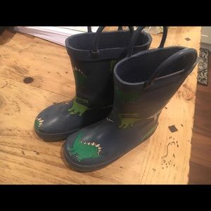 Size 8 dinosaur rain boots